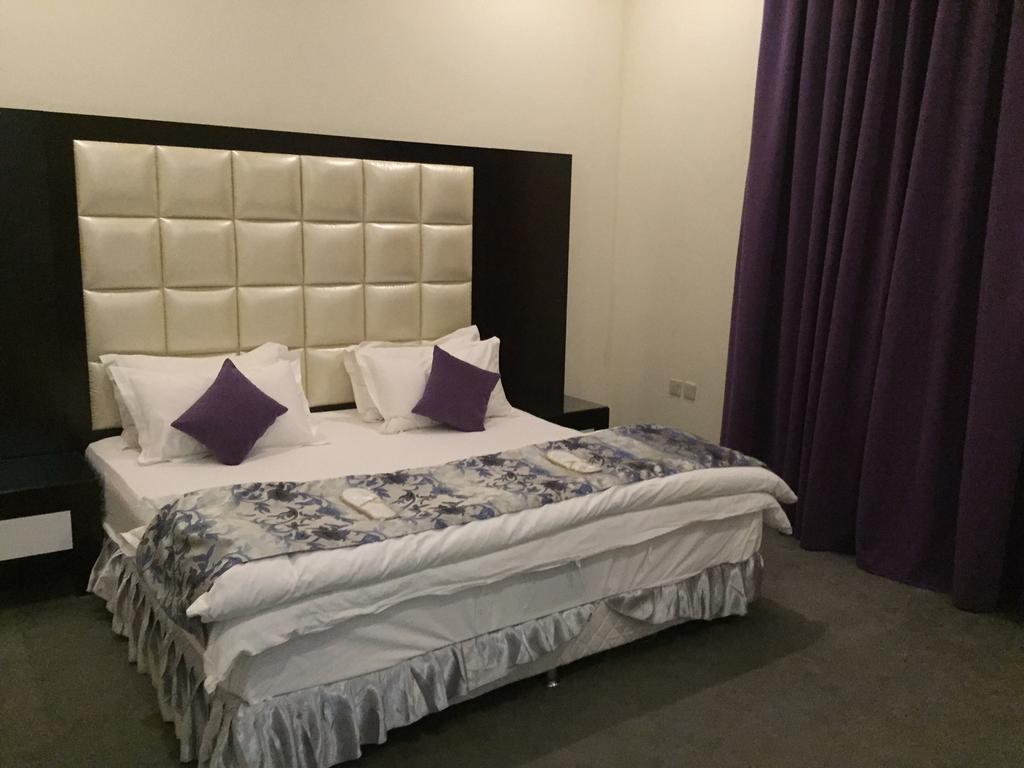 Terhal Hotel Suites Хаїль Екстер'єр фото